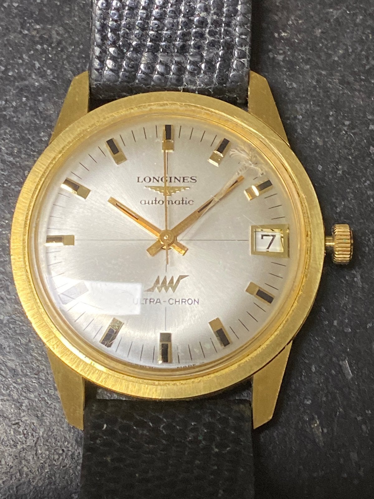 LONGINES ultra chron, Met bandje, Polshorloge, Longines, Goud