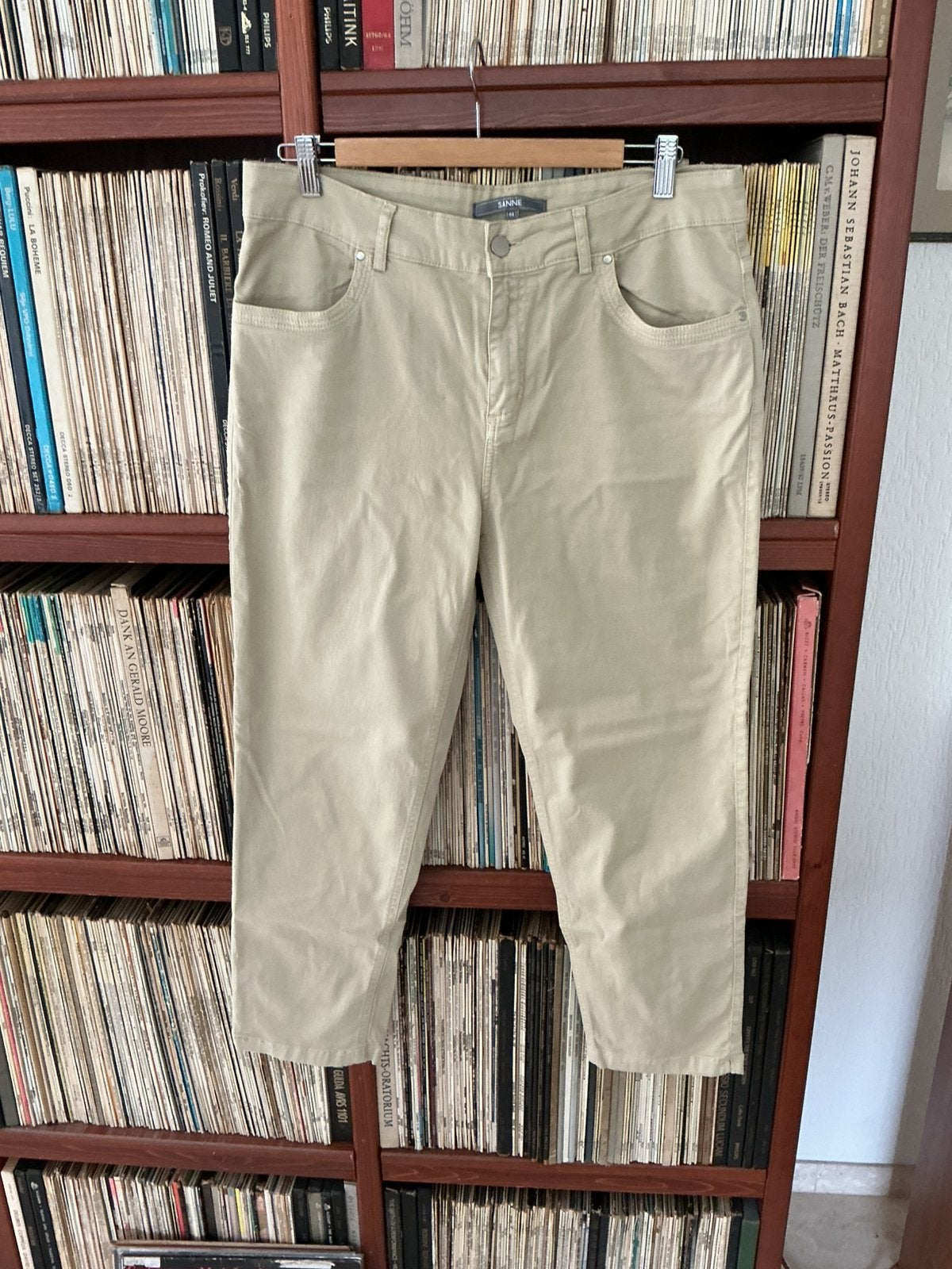 Broek Sanne, zandkleurig, Ophalen of Verzenden, Zo goed als nieuw, Maat 42/44 (L), Lang