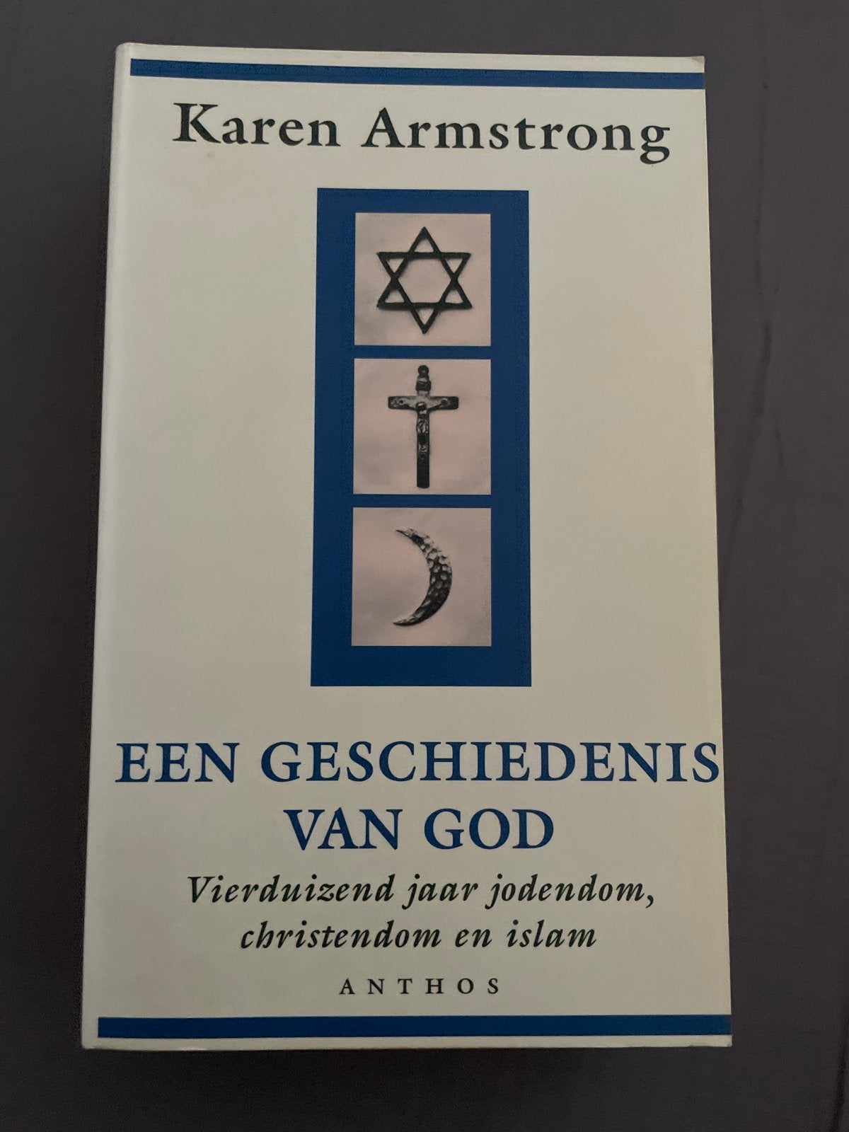 Een Geschiedenis van God - Karen Armstrong, Boeken, Godsdienst en Theologie, Ophalen of Verzenden, Gelezen, Christendom | Katholiek