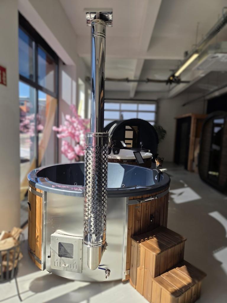 Hottub houtgestookt – Luxe uitvoering met jet&led, Ophalen, Trap, Nieuw, Sauna Service