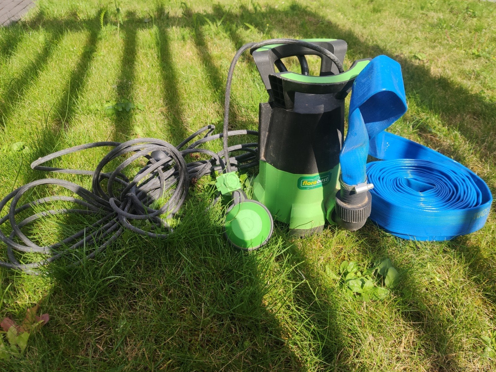 Florabest FTP 400 D3 Dompelpomp met slang, Tuin en Terras, Waterpompen, Ophalen, Gebruikt, Elektrisch, Dompelpomp