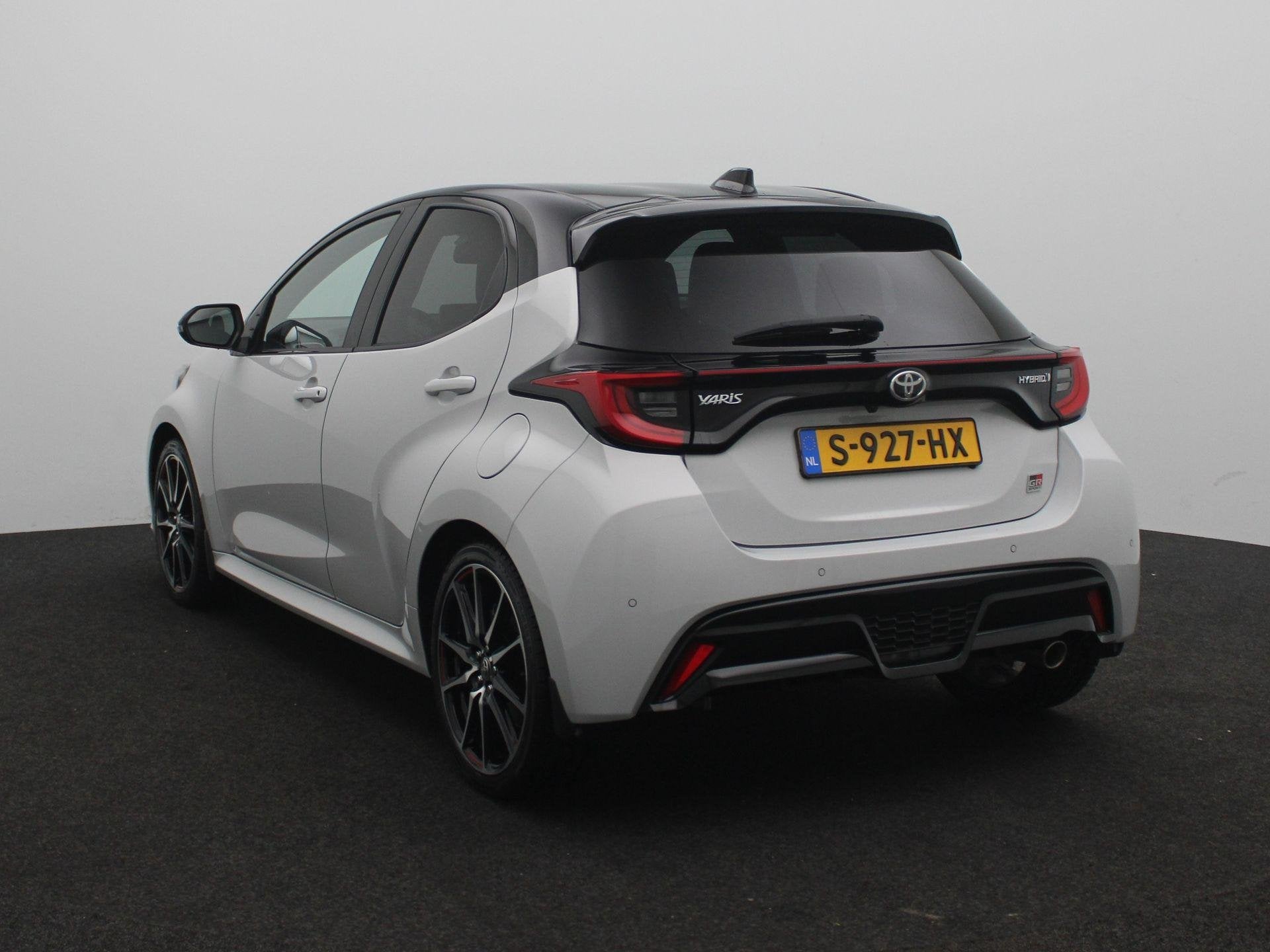 Toyota Yaris 1.5 Hybrid GR Sport | Apple Carplay/Android | c, Auto's, 450 kg, Gebruikt, Euro 6, 49 €/maand