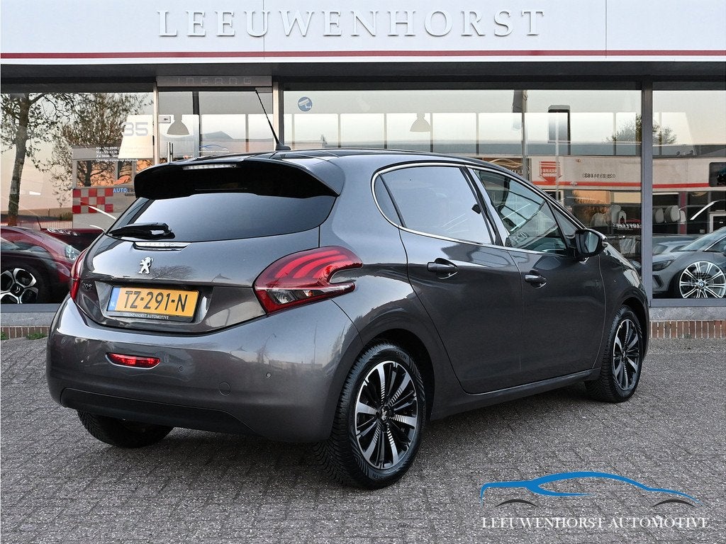 Peugeot 208 1.2 PureTech Tech Edition AUTOMAAT, camera, clim, Auto's, Stof, Gebruikt, Euro 6, 1199 cc