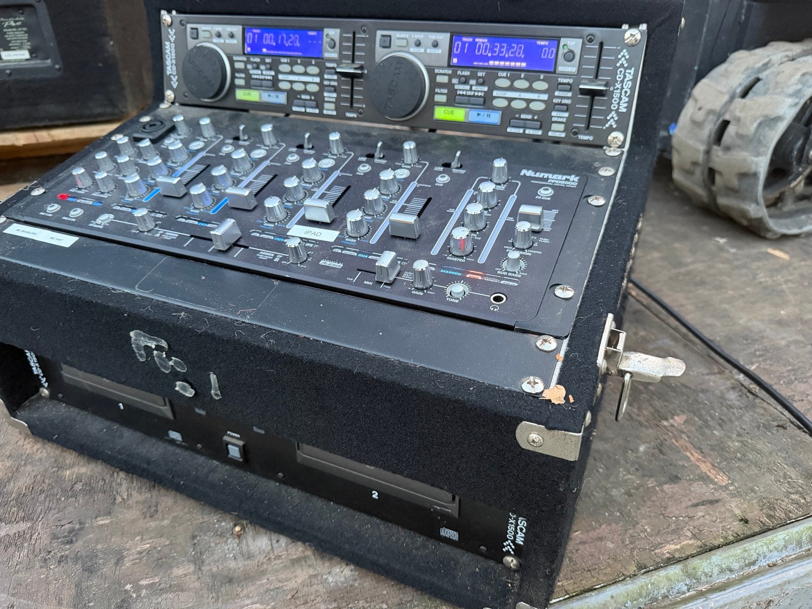 Complete DJ-set: Numark mixer en Tascam CD-X1500 spelers, Ophalen, Gebruikt, Dj-set, Numark