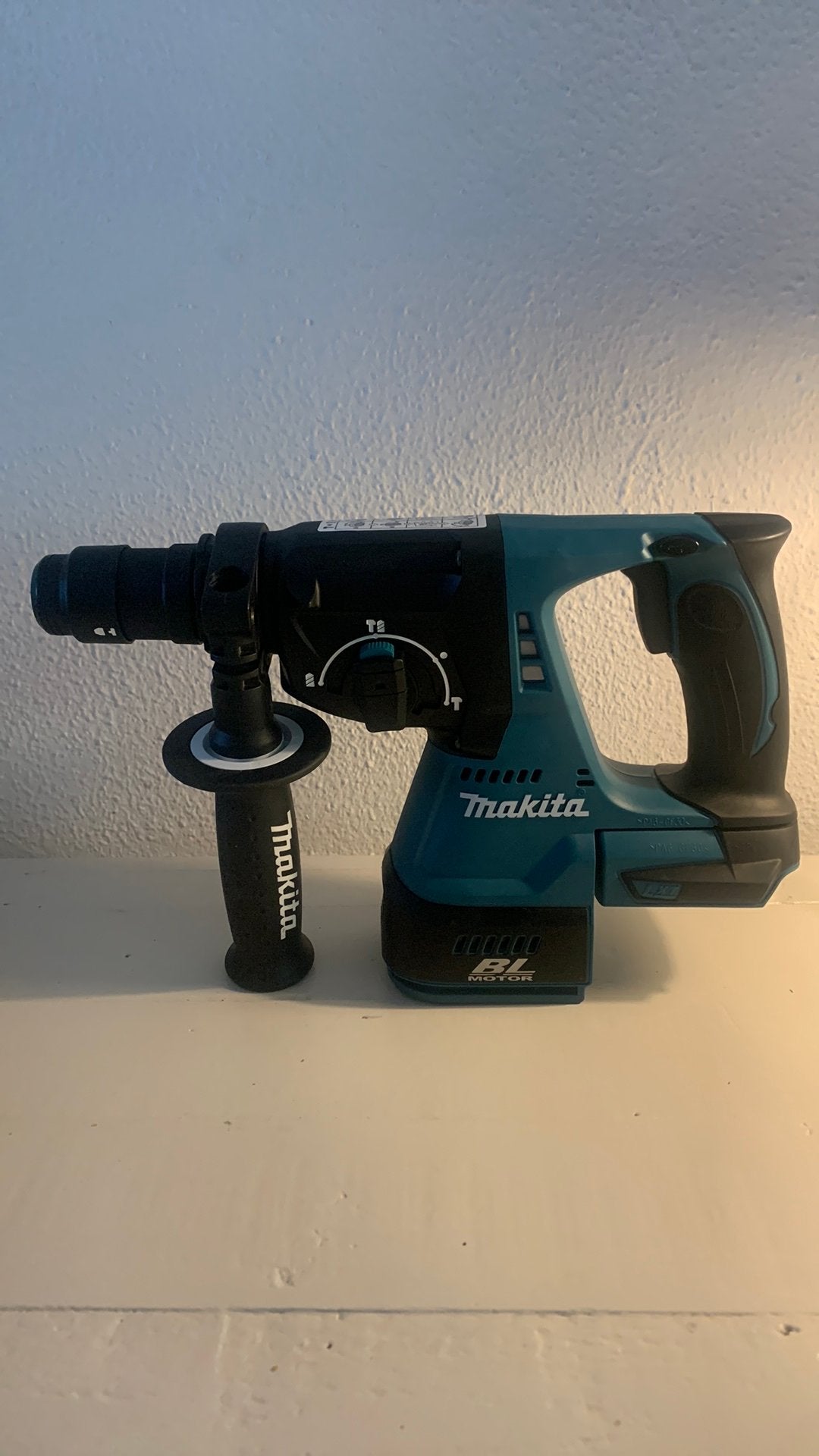 MAKITA DHR243, Doe-het-zelf en Verbouw, Ophalen of Verzenden, Nieuw, Boor- en/of Breekhamer
