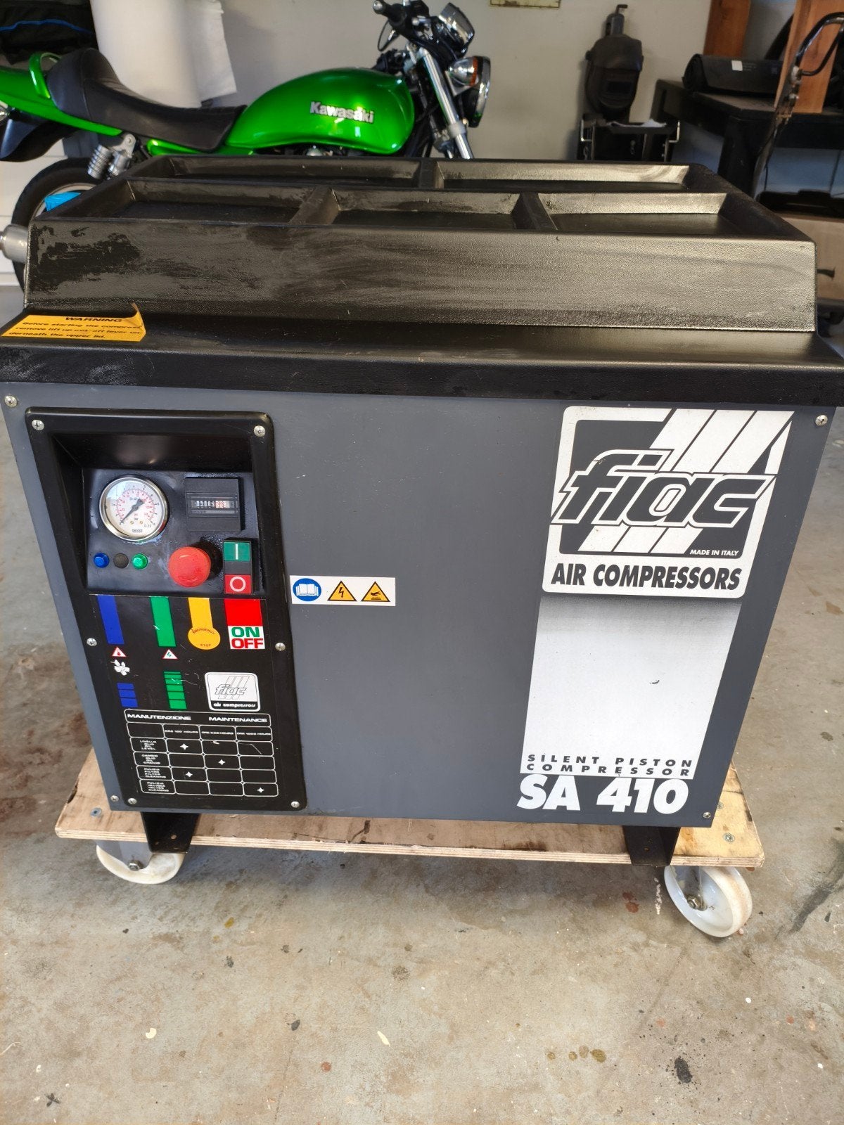 Fiac SA 410 Stille Zuigercompressor - 10 bar, 2.2 kW, Ophalen, Gebruikt, 6 tot 10 bar, 200 tot 400 liter/min