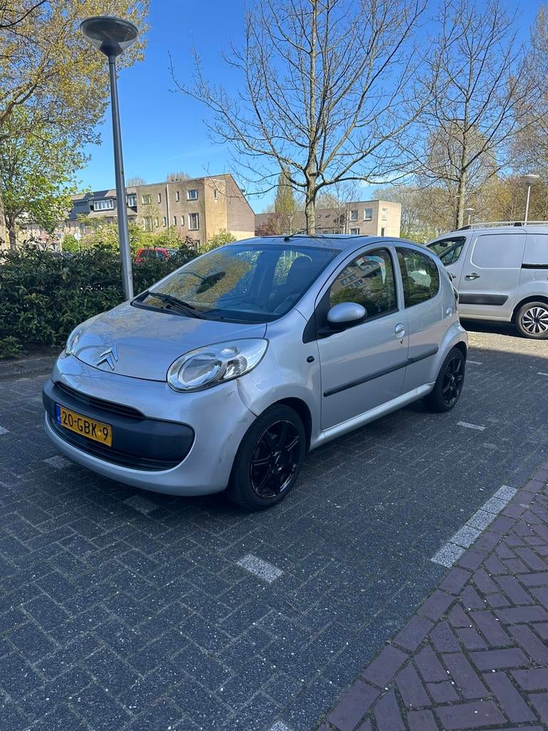 Citroën C1 1.0 5-DRS 2008 Grijs, Auto's, Voorwielaandrijving, 4 stoelen, C1, 68 pk