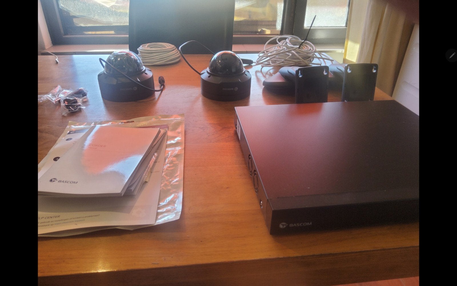 Bascom Beveiligingscamera's met 3000 Gb 16 kanaalsrecorder, Ophalen of Verzenden