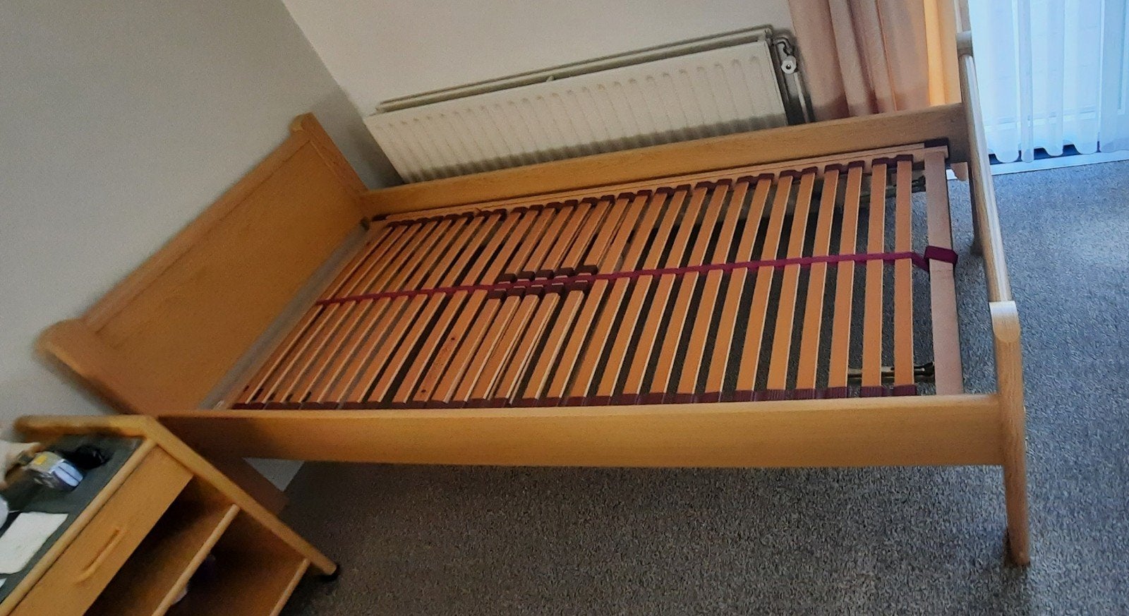 Eenpersoonsbed met verstelbare lattenbodem - 90x200 cm, Ophalen, 90 cm, Eenpersoons, 200 cm