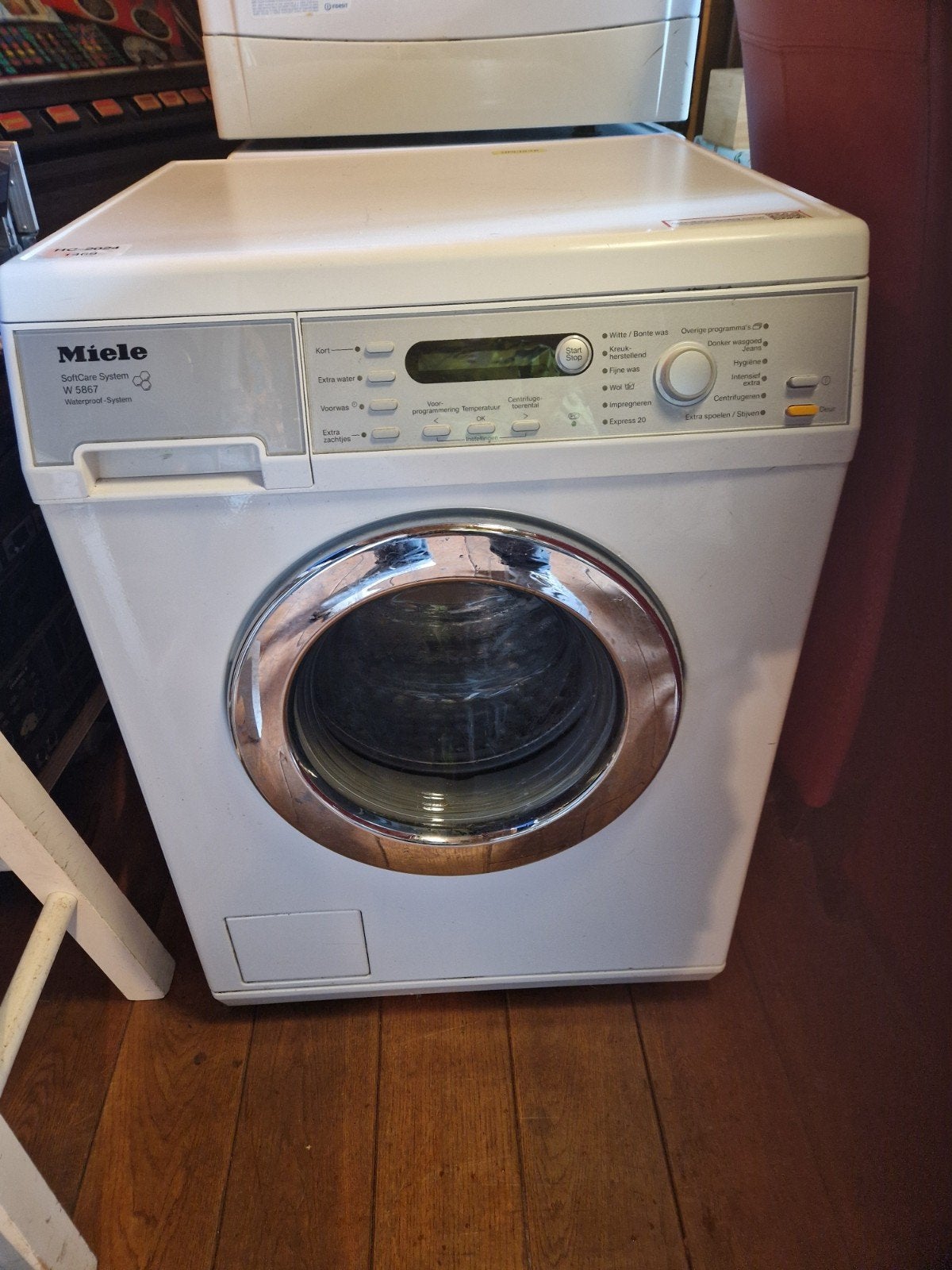 Miele SoftCare Wasmachine (W 5873 / W 5000 serie), Witgoed en Apparatuur, Ophalen, Zo goed als nieuw, 85 tot 90 cm, 1200 tot 1600 toeren