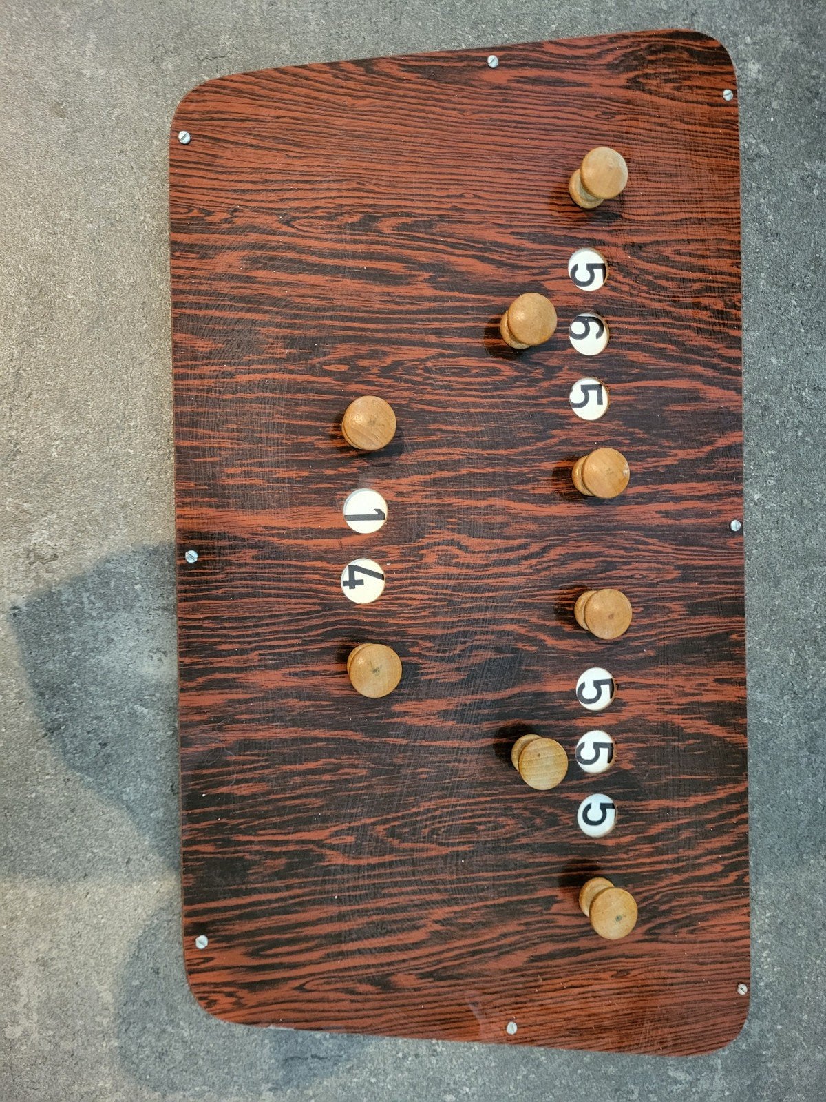 Biljart scorebord met 2 keu's, Ophalen