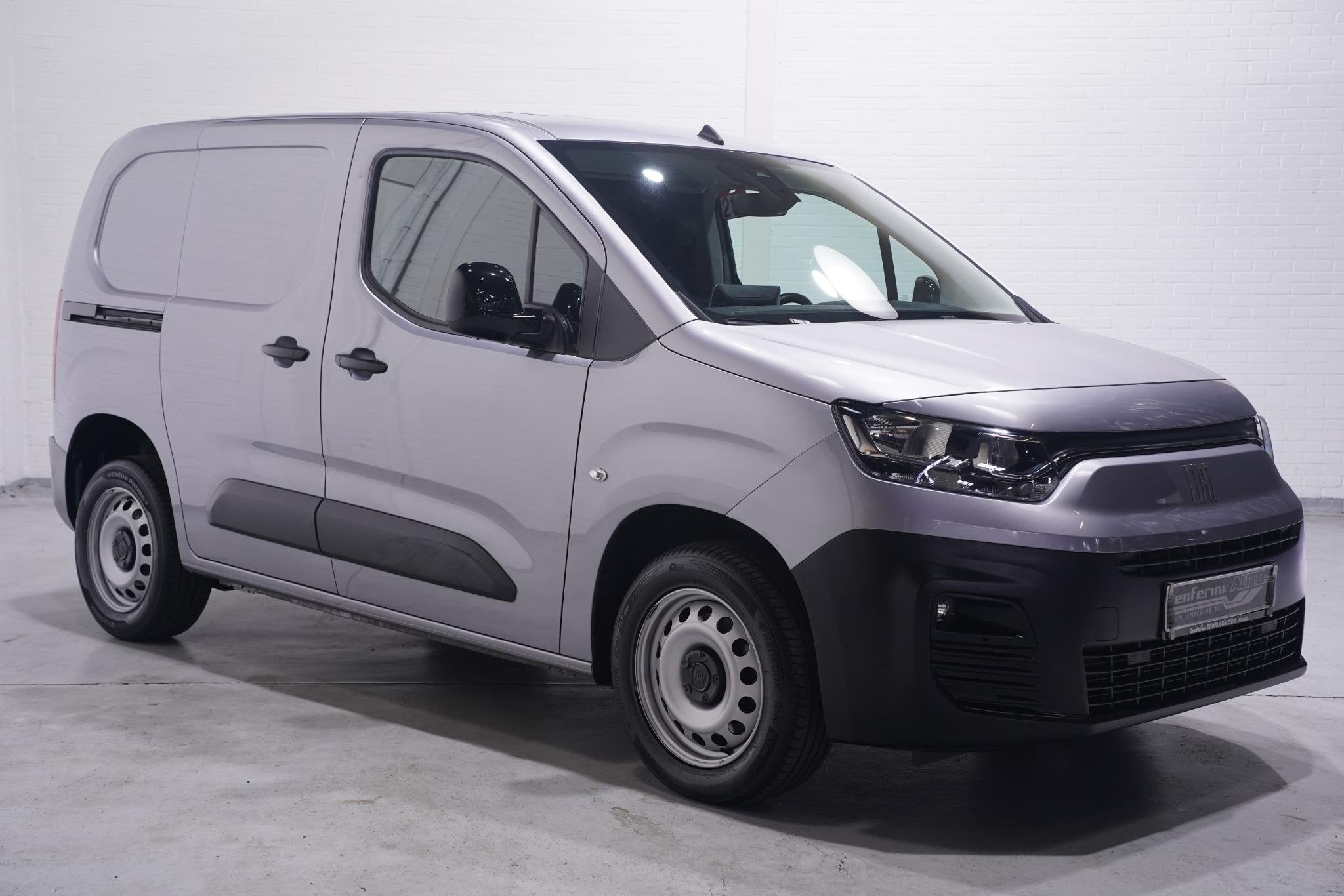 Fiat Doblò 1.5 BlueHDi 102 pk L1 Navi, Camera, Airco Apple, Voorwielaandrijving, Stof, 4 cilinders, Bedrijf