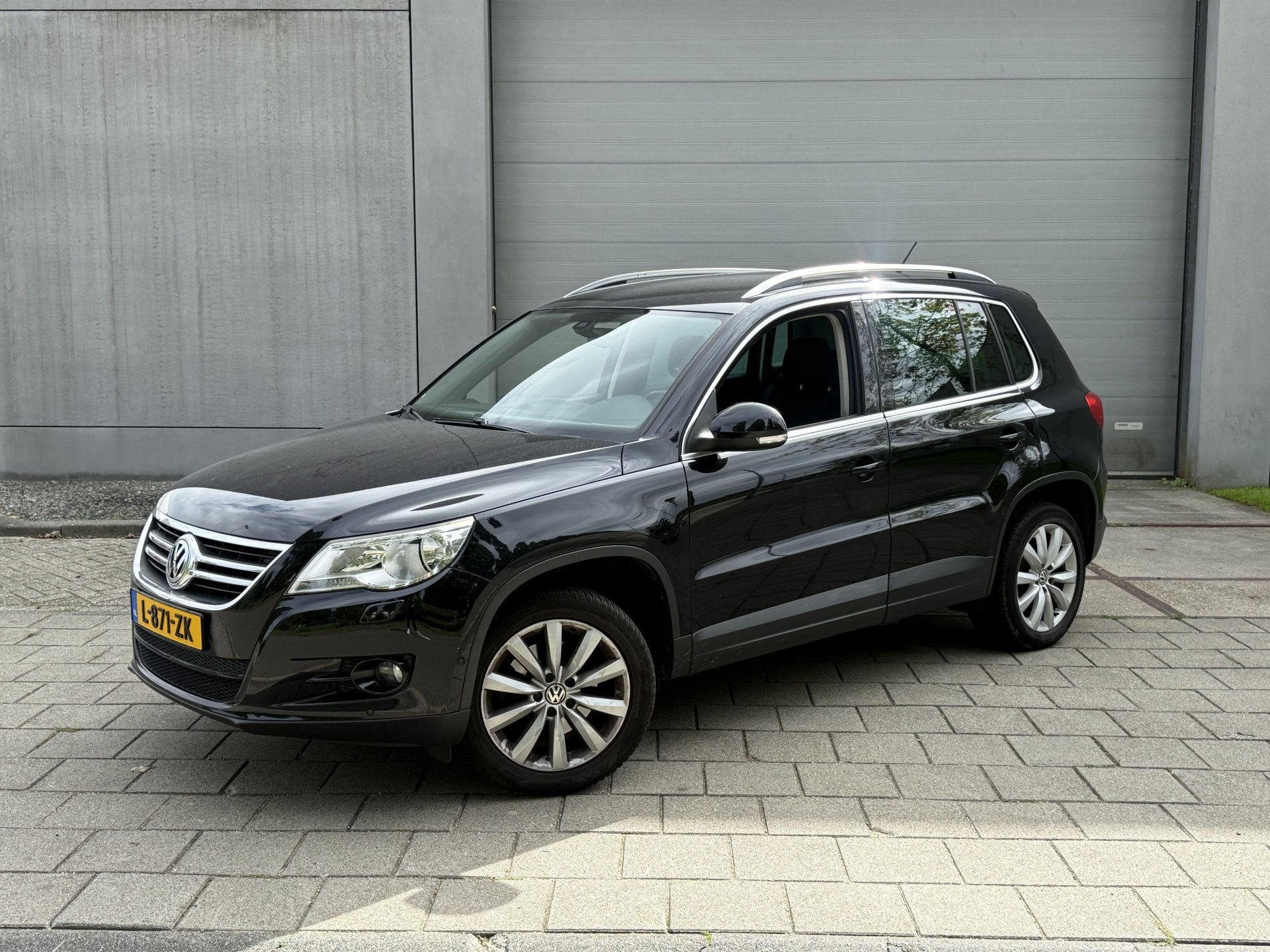Volkswagen Tiguan 1.4 TSI Easyline (INRUILKOOPJE) (bj 2010), Auto's, Voorwielaandrijving, Euro 5, Zwart, 4 cilinders