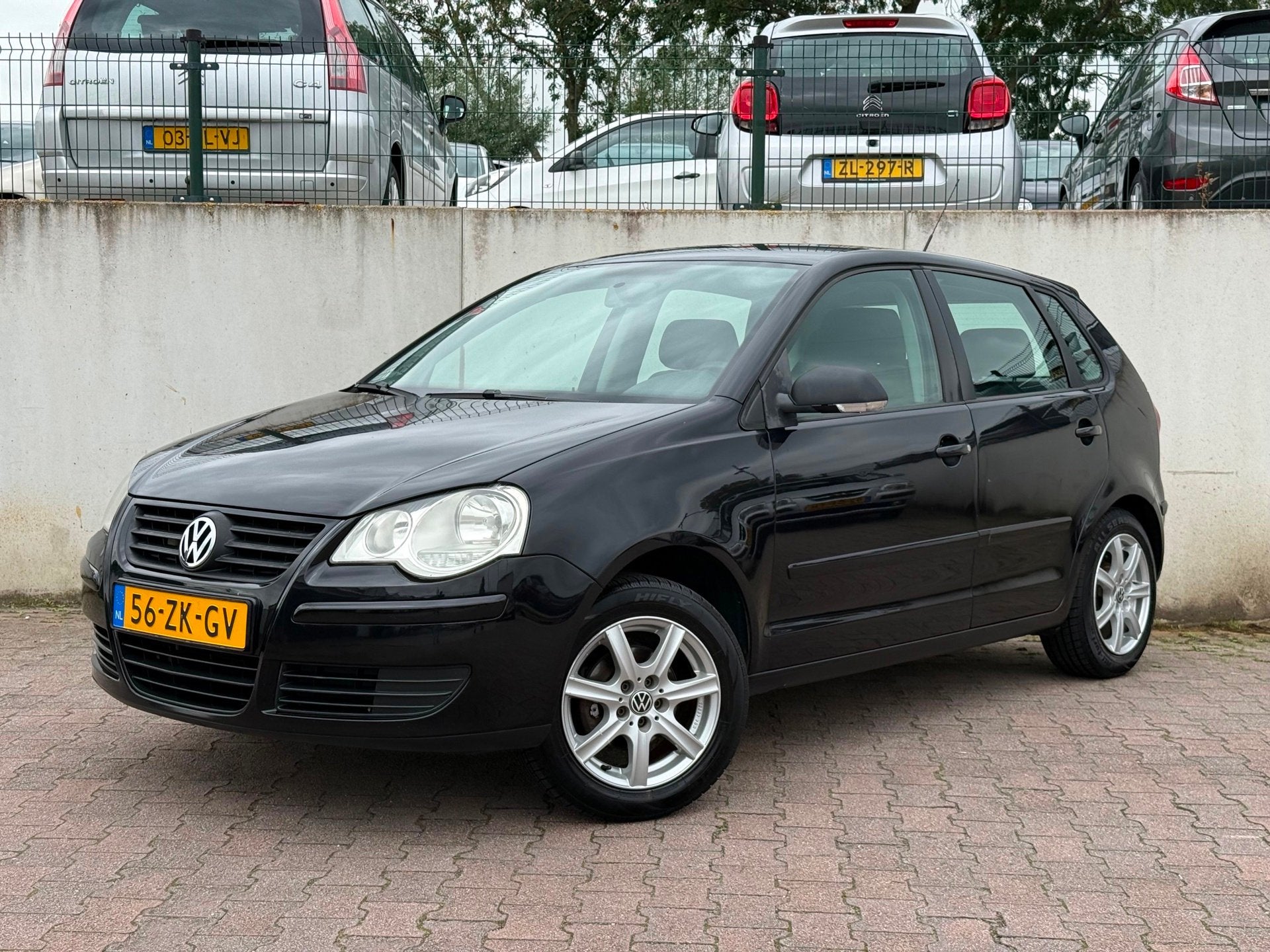 Volkswagen Polo 1.4-16V Optive/AIRCO/APK 08-2027/SPORT VELGE, Voorwielaandrijving, Stof, Zwart, 4 cilinders
