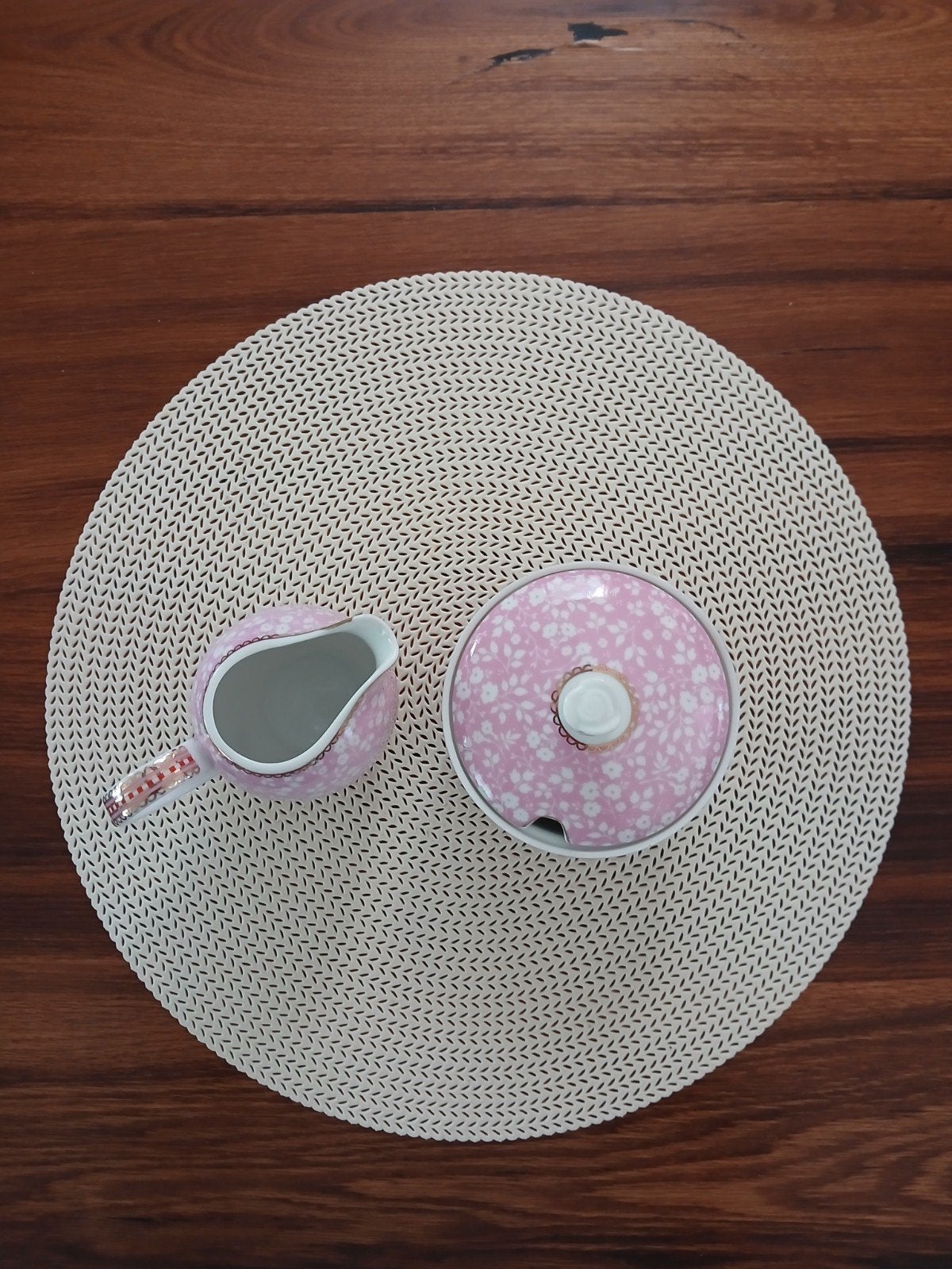 Studo Pip, suikerpot en melkkan met bloemmotief, roze, Huis en Inrichting, Keuken | Servies, Overige typen, Nieuw, Ophalen of Verzenden