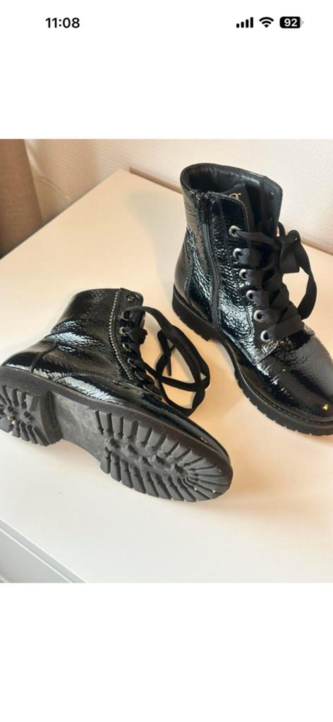DL Sport veter enkellaarzen maat 36 zwart lakleer, Kleding | Dames, Schoenen, Ophalen of Verzenden, Zo goed als nieuw, Zwart