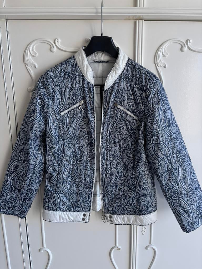 Nieuwstaat blauw wit jas merk Concept K maat 38, Ophalen of Verzenden, Zo goed als nieuw, Maat 38/40 (M), Blauw