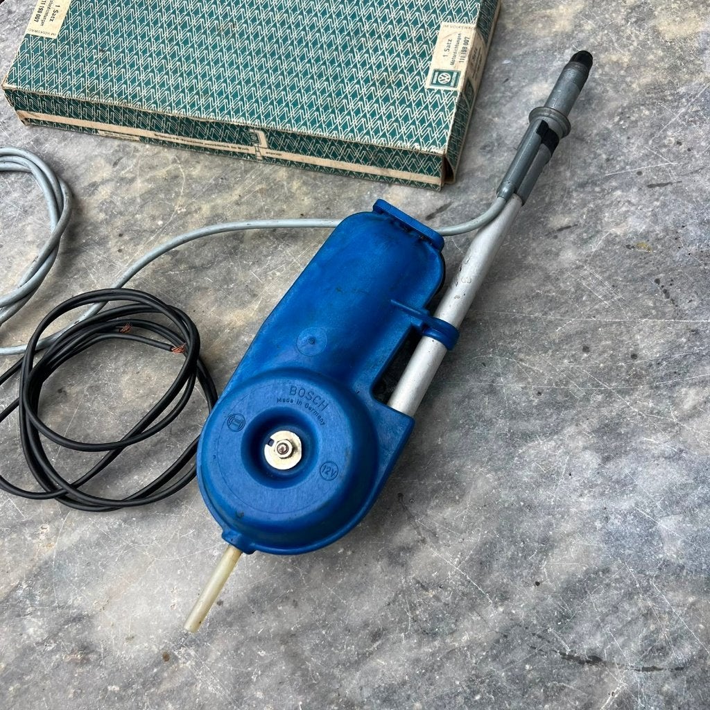 Bosch elektrische antenne 12V VW Porsche, Auto diversen, Ophalen of Verzenden, Gebruikt