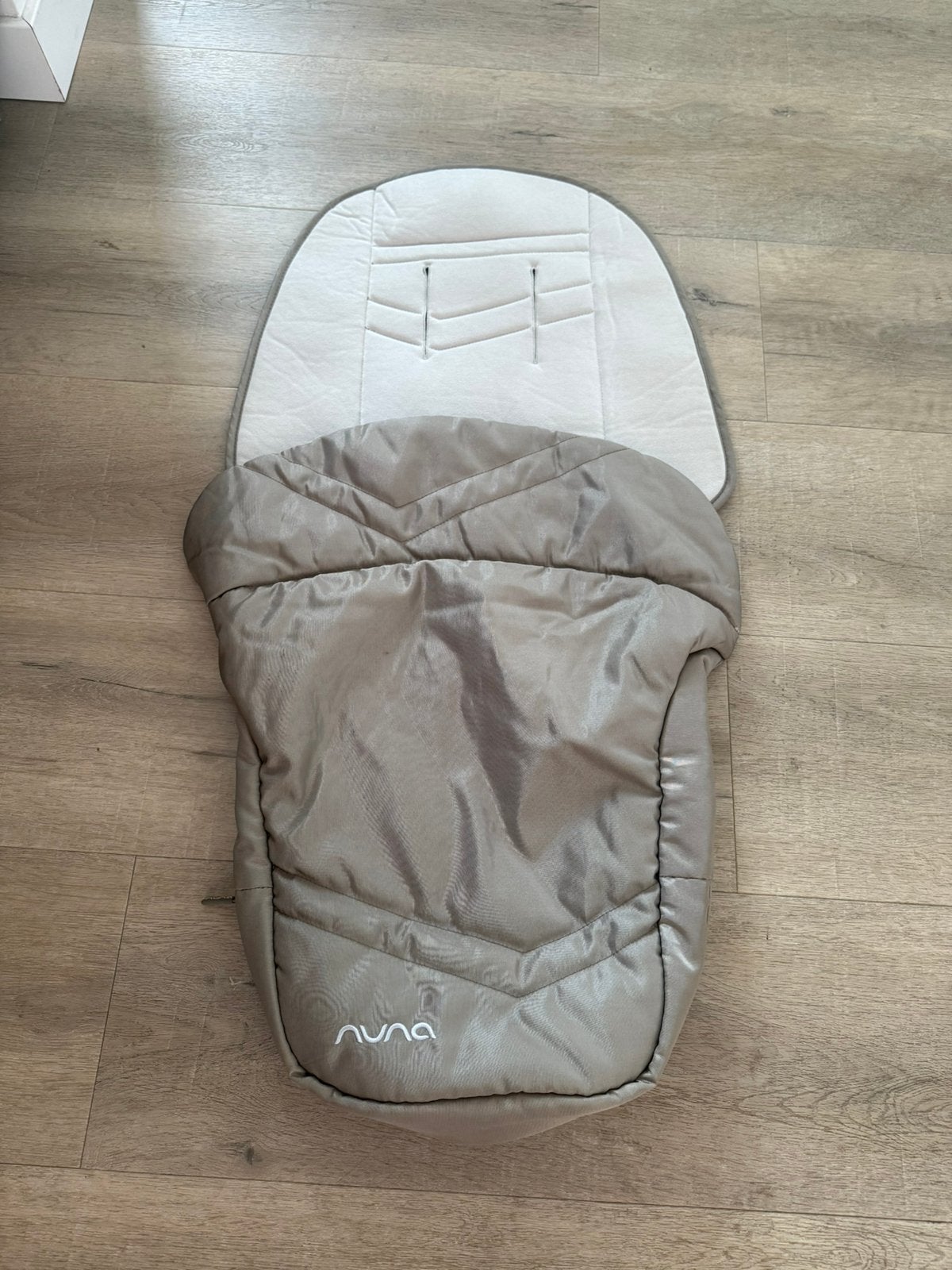 Nuna beenwarmer voetenzak, Ophalen of Verzenden, Zo goed als nieuw