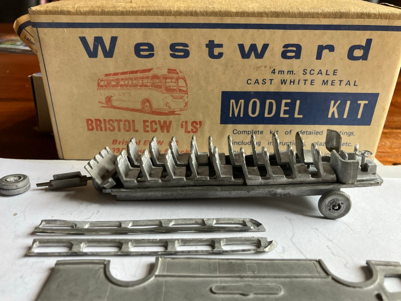Westward Bristol ECW 'LS' Model Kit - 4mm Schaal, Overige merken, Gebruikt, 1:50 of kleiner, Overige typen
