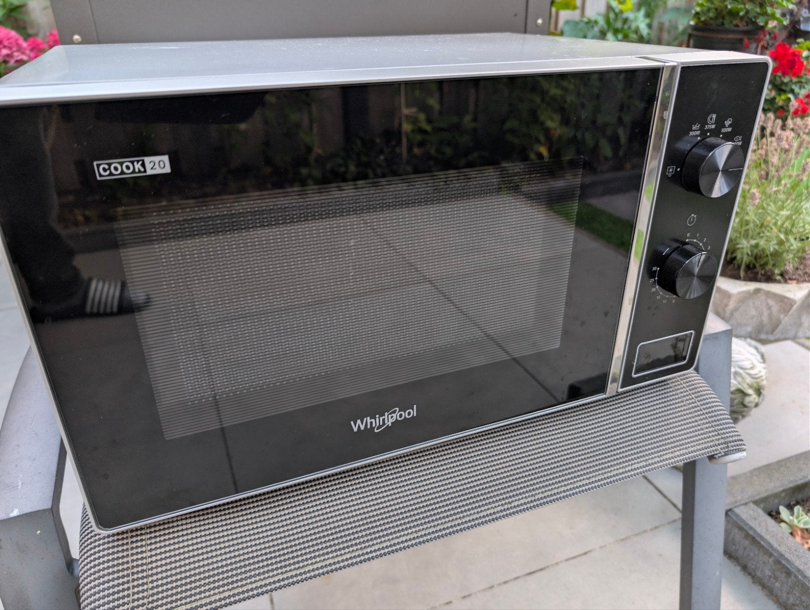 whirlpool magnetron 600 watt, Ophalen, Zo goed als nieuw, Draaiplateau