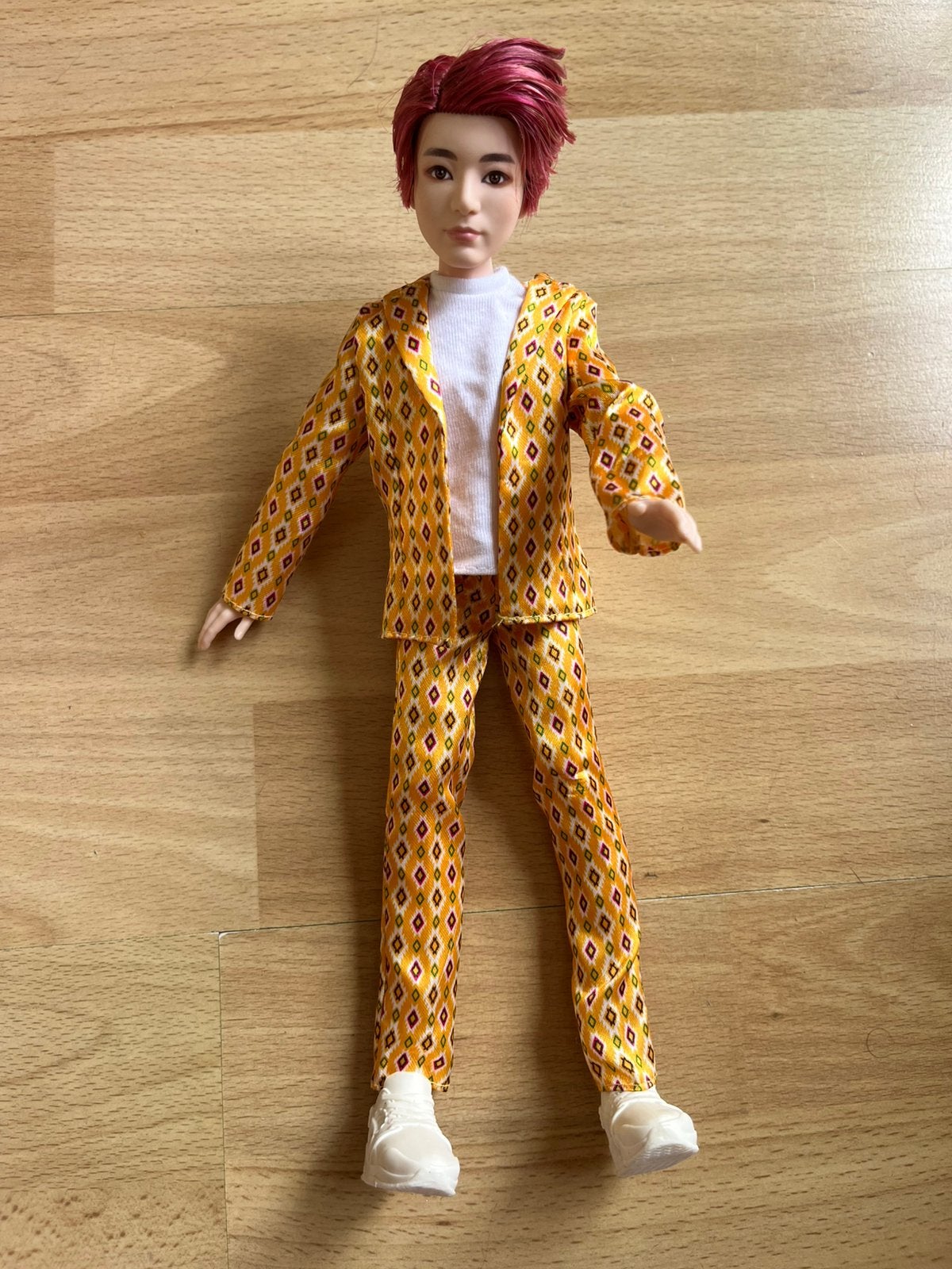 BTS Jungkook Barbie pop - Mattel, Ophalen of Verzenden, Zo goed als nieuw, Barbie