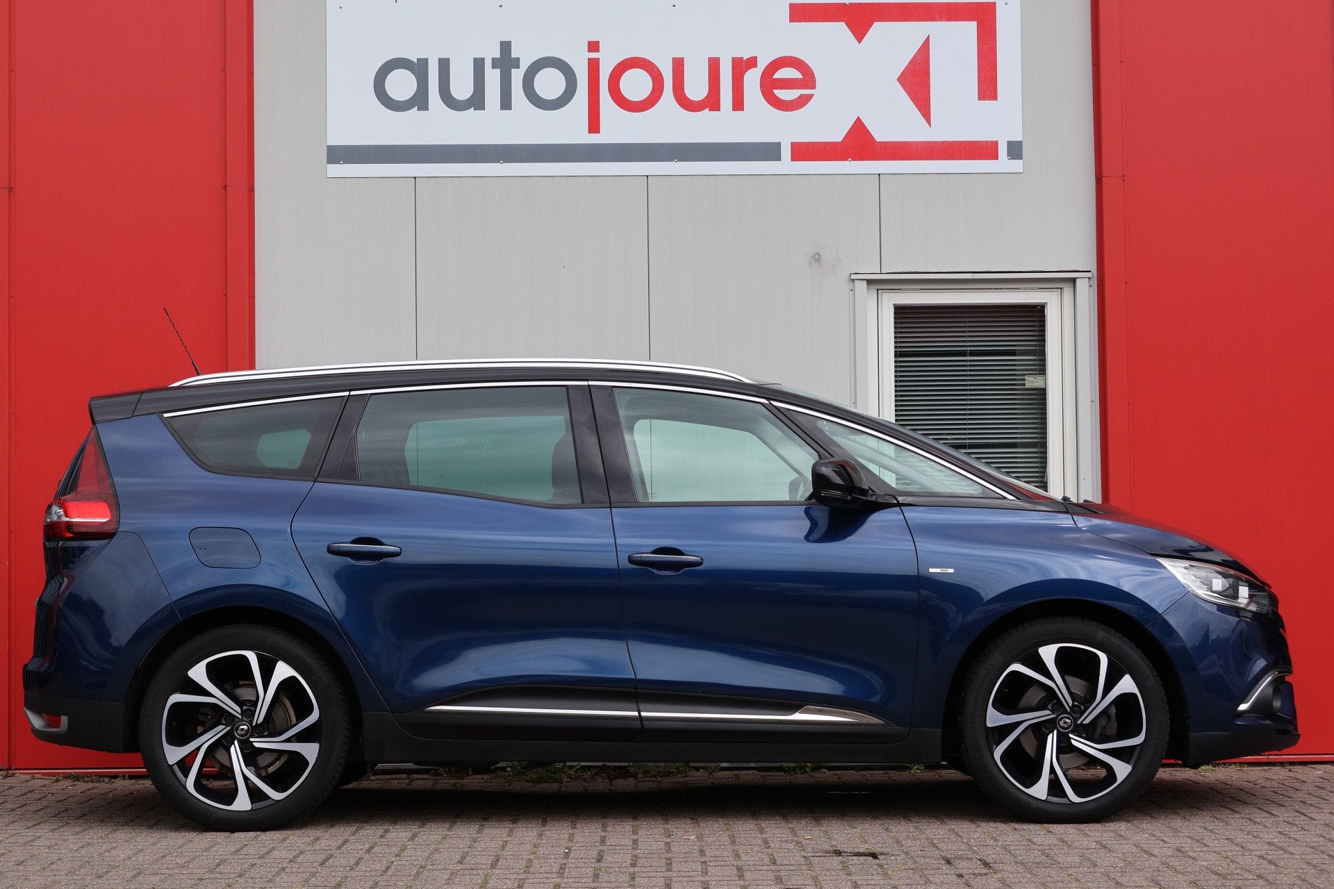 Renault Grand Scénic 1.3 TCe Bose 7persoons. (bj 2019), Auto's, Voorwielaandrijving, 4 cilinders, Blauw, Bedrijf
