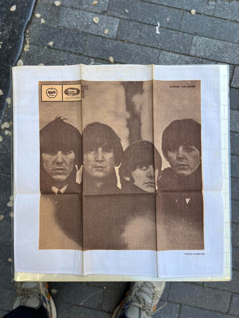 The Beatles Zakdoek 2x, Antiek en Kunst, Ophalen of Verzenden