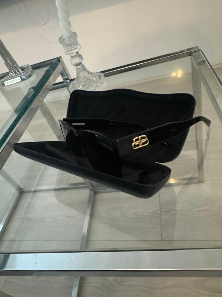Balenciaga Zonnebril met Hoesje - Zo goed als nieuw, Sieraden, Tassen en Uiterlijk, Zonnebrillen en Brillen | Dames, Overige merken