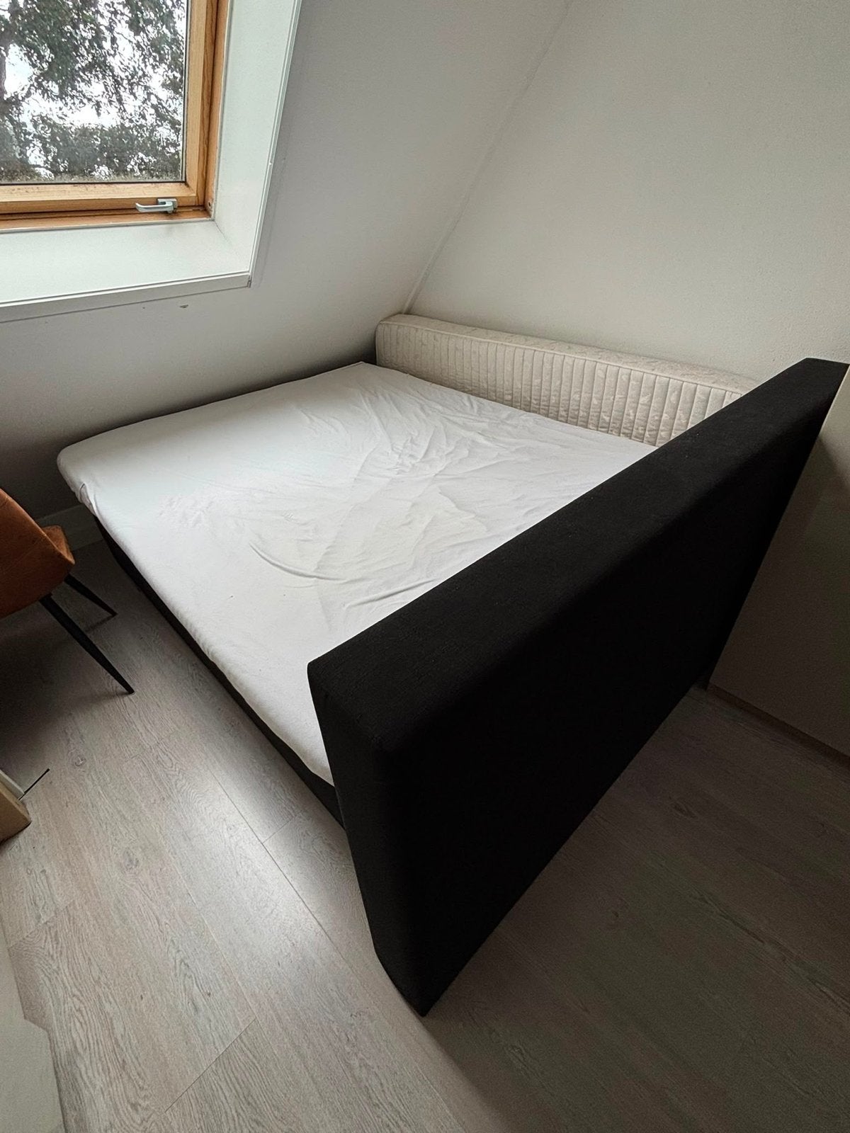 Tweepersoonsbed met matras en hoofdbord, boxspring, Huis en Inrichting, Ophalen, Gebruikt, Zwart, Tweepersoons