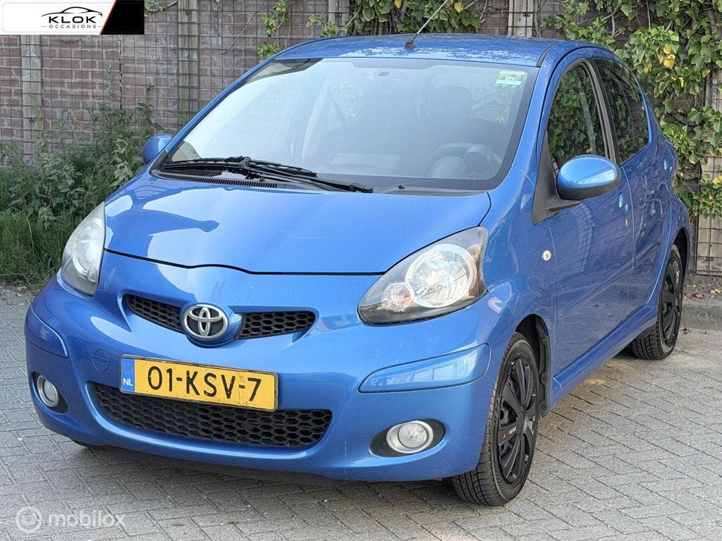 Toyota Aygo 1.0-12V Dynamic Blue NAP Airco Carplay Navi, Voorwielaandrijving, 68 pk, Origineel Nederlands, Bedrijf