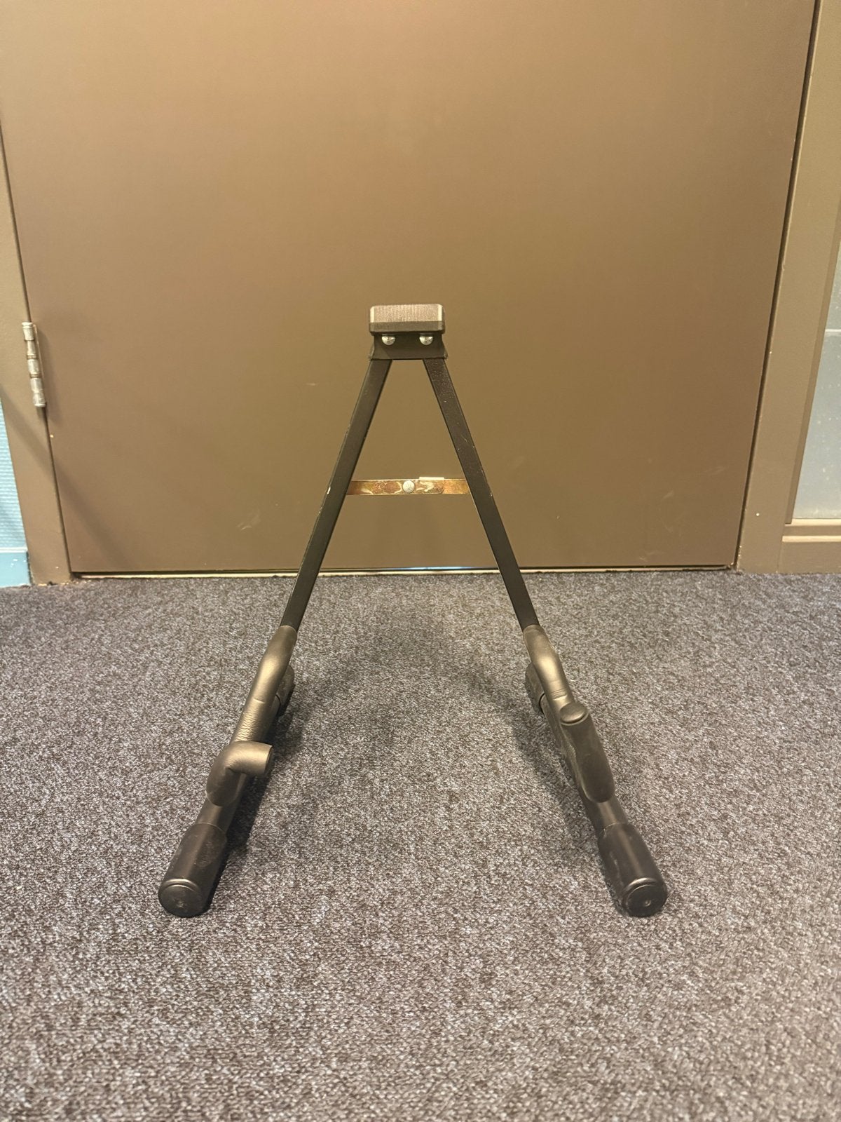Millenium GS-2001 E Gitaarstandaard - NOG 3 STUKS, Ophalen of Verzenden, Zo goed als nieuw, Instrumentstandaard, Gitaar