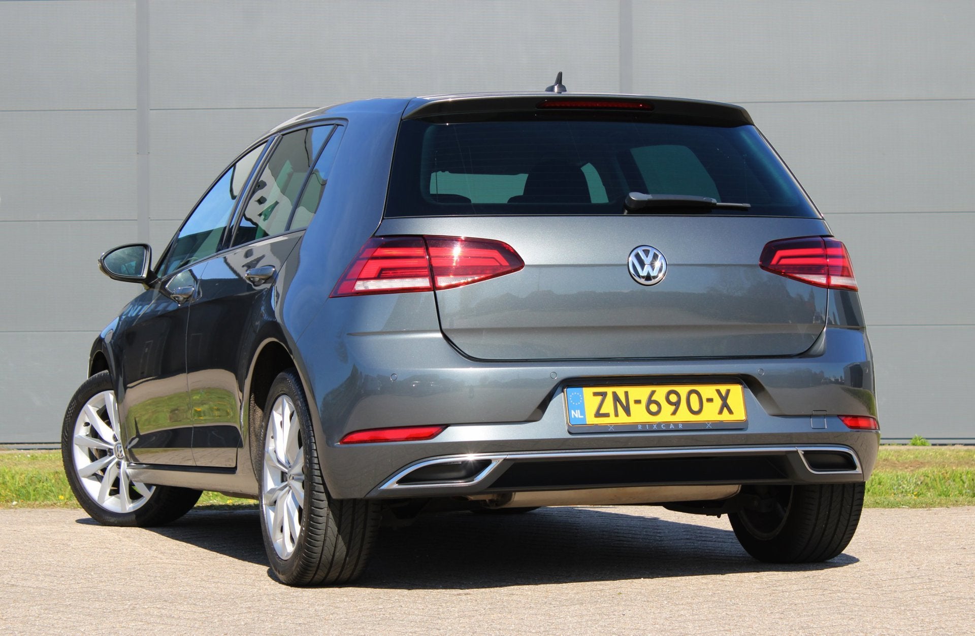 Volkswagen Golf 1.0 TSI Highline AdaptiveCruise VirtualCockp, Voorwielaandrijving, Stof, 49 €/maand, Origineel Nederlands