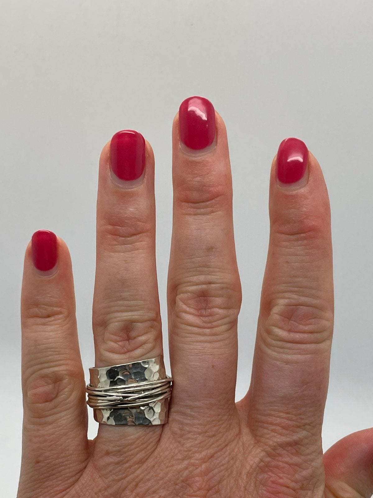 E186 Prachtige zilveren modernist ring maat 18, 18 tot 19, Ophalen of Verzenden, X, Dame
