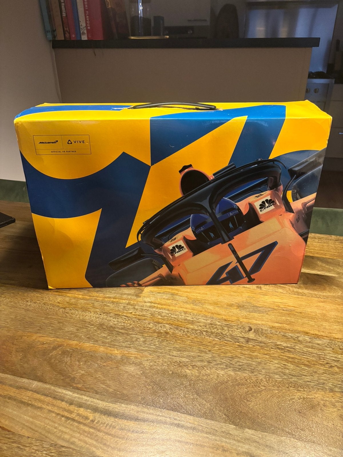 Unopened HTC Vive Pro Mclaren edition, Spelcomputers en Games, Virtual Reality, Ophalen, Nieuw, Pc