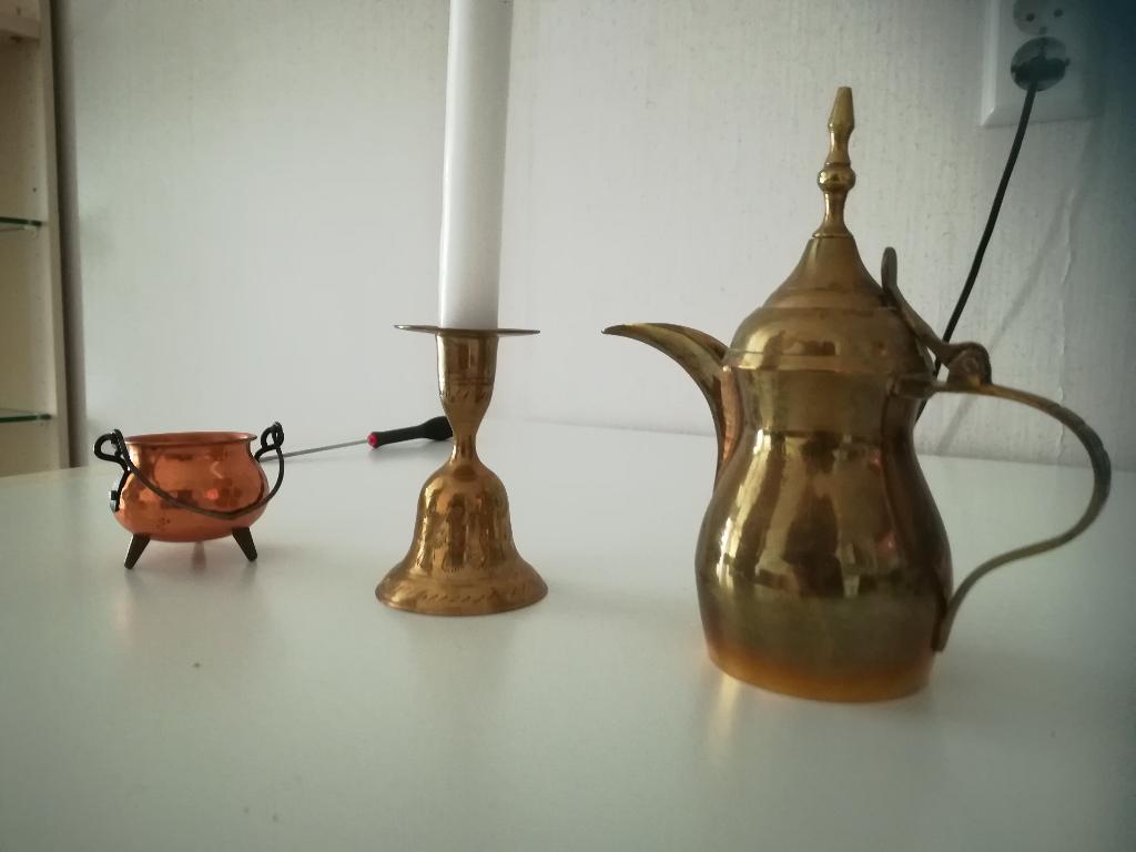 Messing keteltje, koperen kandelaar bel, snavelbekkan DALLAH, Antiek en Kunst, Antiek | Koper en Brons, Ophalen of Verzenden, Koper