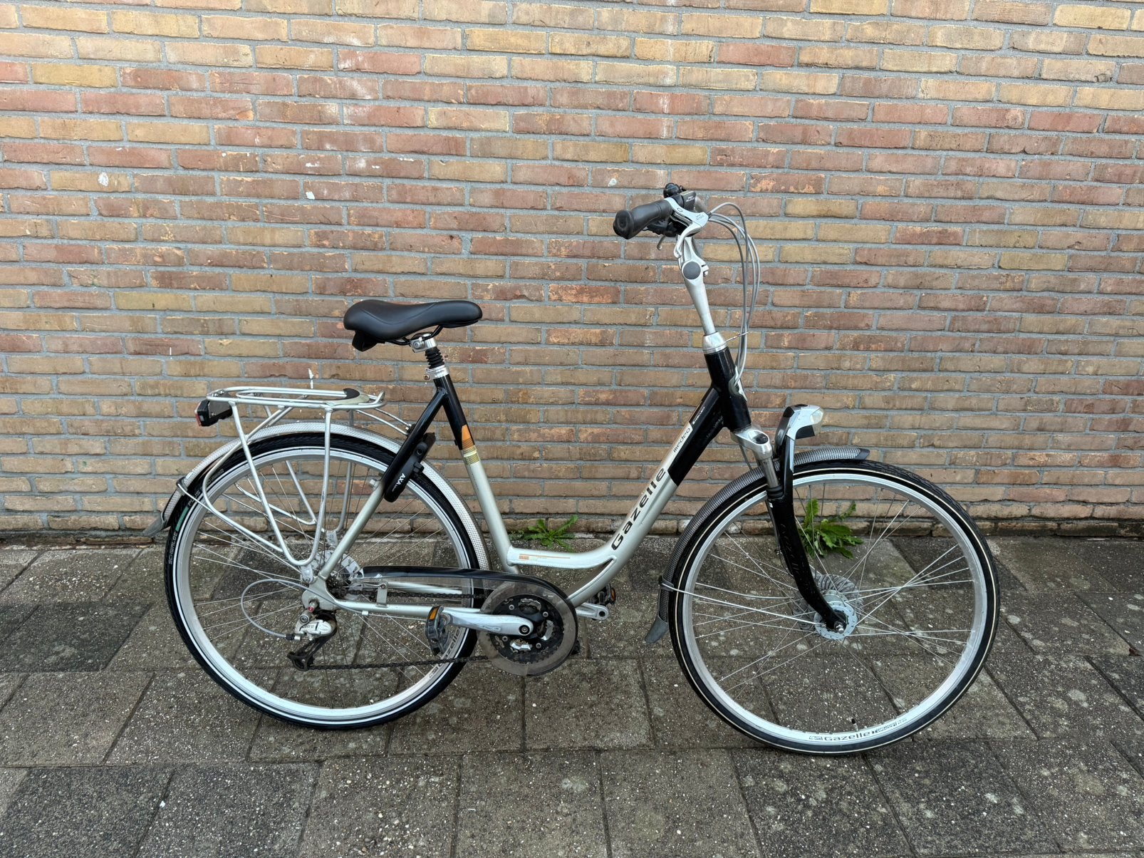 Nette goed onderhouden sportieve gazelle medeo excellent, Ophalen, 28 inch, 56 cm of meer, Zo goed als nieuw