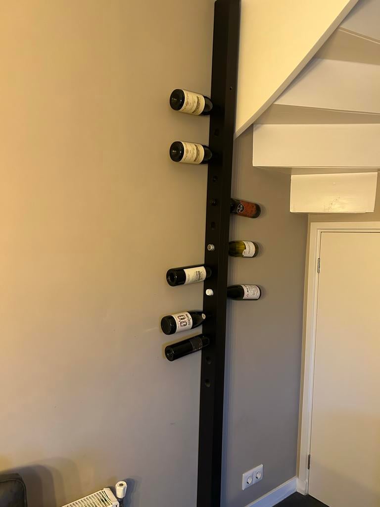 Wijnpaal voor 13 flessen - Zwart design wijnrek, Huis en Inrichting, Woonaccessoires | Wijnrekken, Ophalen, Gebruikt, 5 tot 15 flessen