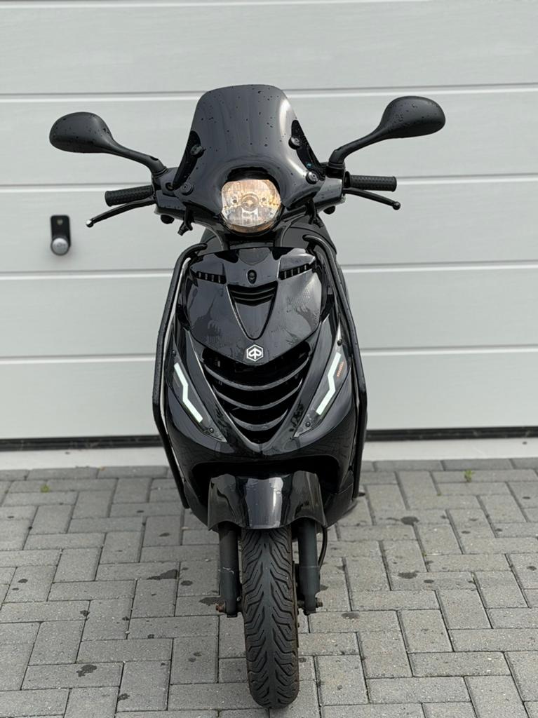 Piaggio zip 50cc 2019 brom, Ophalen, Zo goed als nieuw
