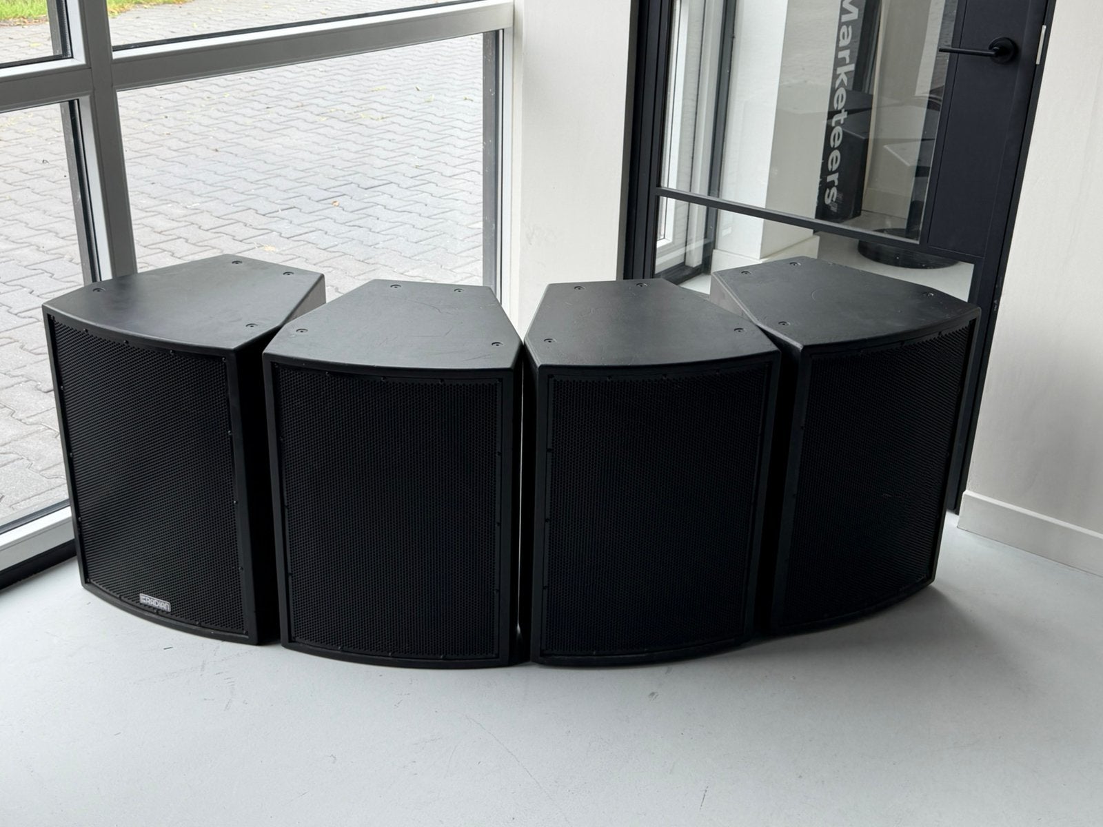 4x Radian 12” top