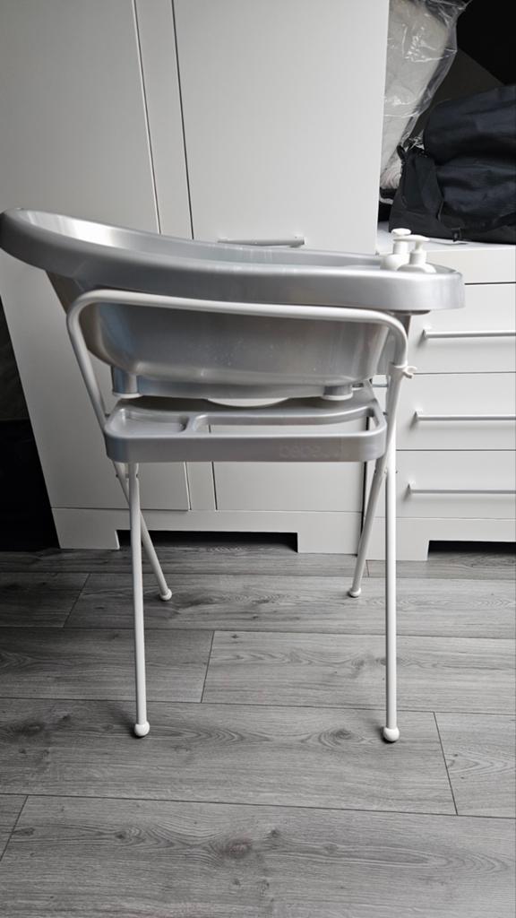 Bébé-jou Badje met standaard en badzitje, Ophalen, Zo goed als nieuw, Badje, Bébé-jou