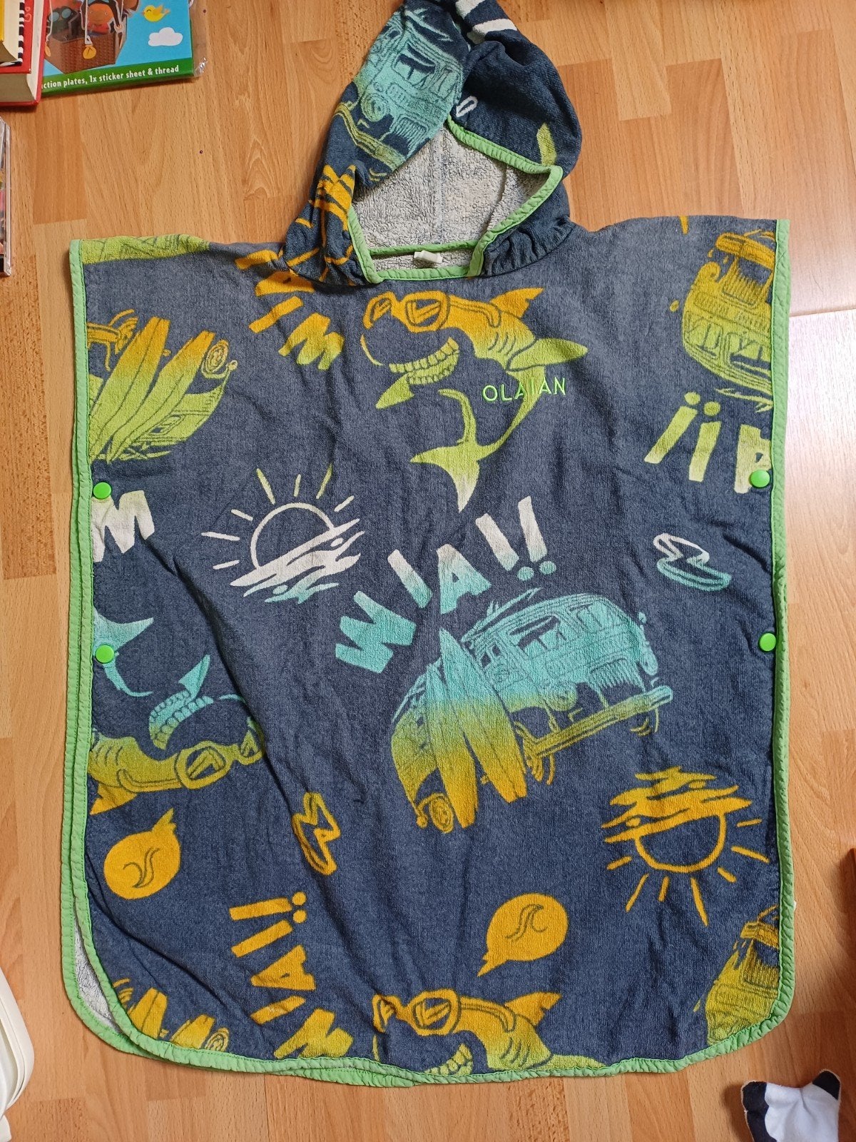 Olaian Kinder Poncho Handdoek - Blauw met Surfprint, Gebruikt, Jongen of Meisje, One size, Ophalen of Verzenden