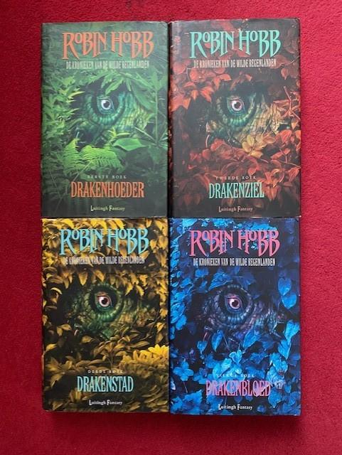 ROBIN HOBB DE KRONIEKEN VAN DE REGENLANDEN DE COMPLETE SERIE, Boeken, Ophalen of Verzenden, Zo goed als nieuw