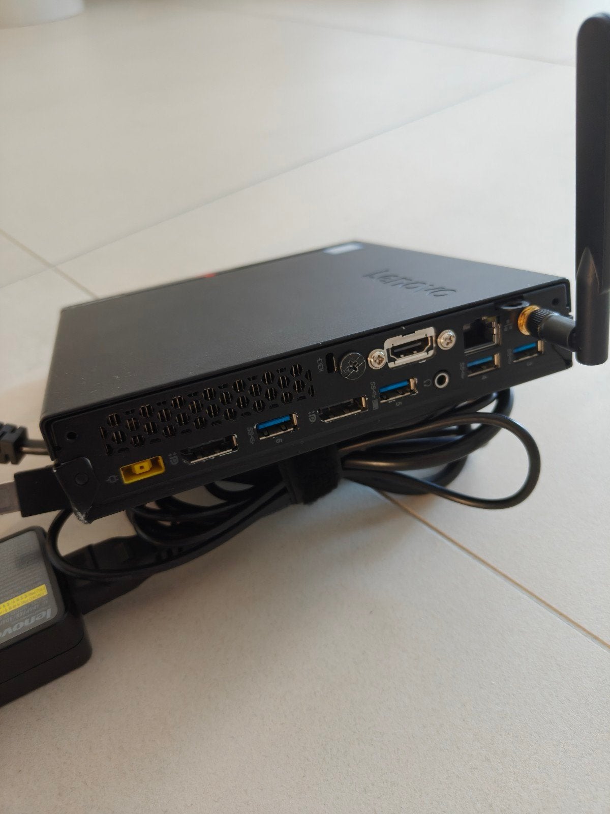 Lenovo ThinkCentre M700 i5 6th gen 8GB Ram 128GB SSD, Computers en Software, Desktop Pc's, Ophalen of Verzenden