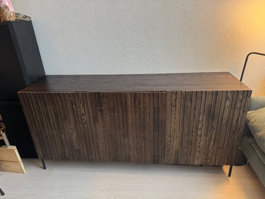Dressoir walnoot, Huis en Inrichting, Kasten | Dressoirs, Ophalen, Met deur(en), 150 tot 200 cm, Zo goed als nieuw