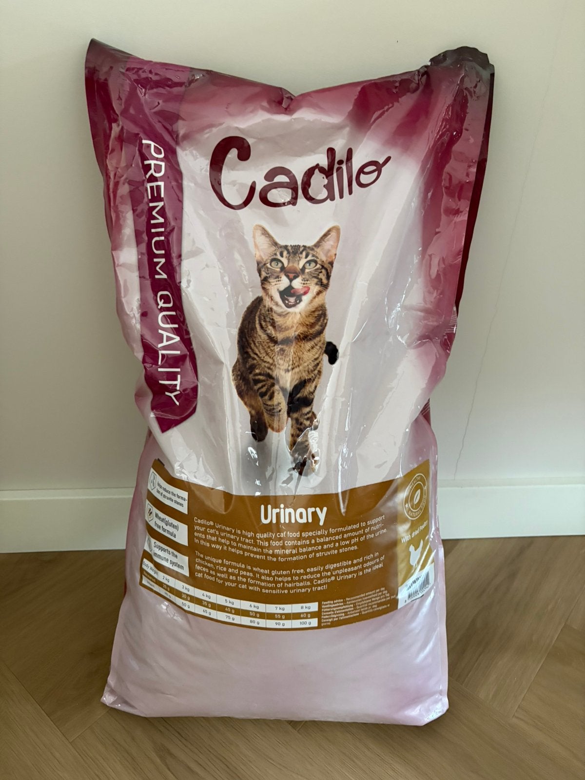 Cadilo kattenvoer ruilen voor twee flessen witte wijn, Dieren en Toebehoren, Dierenvoeding, Ophalen, Kat