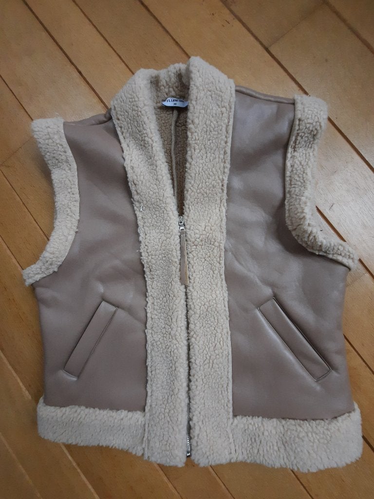 Fluresk Bodywarmer met teddy maat 38 - nieuw -, Maat 38/40 (M), Beige, Nieuw, Ophalen of Verzenden