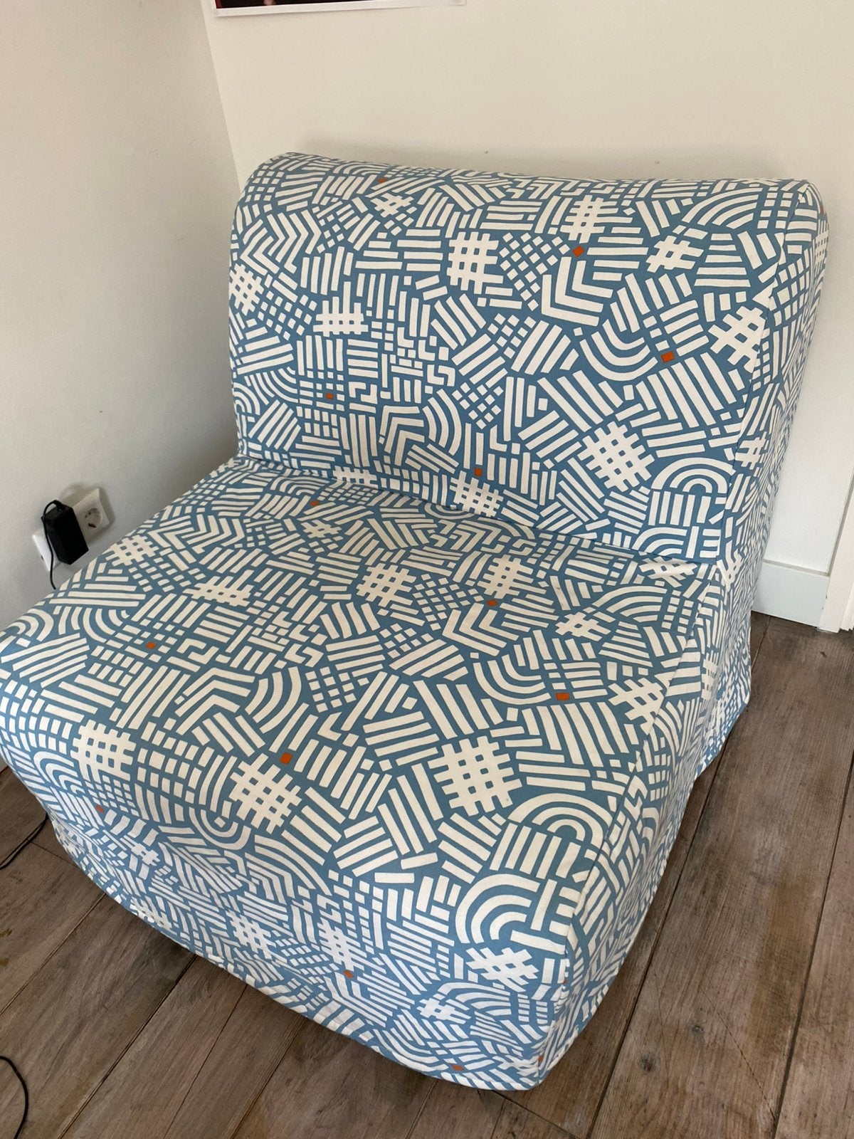 IKEA LYCKSELE LÖVÅS chair-bed, Huis en Inrichting, Banken | Sofa's en Chaises Longues, Zo goed als nieuw, Eenpersoons, Minder dan 150 cm