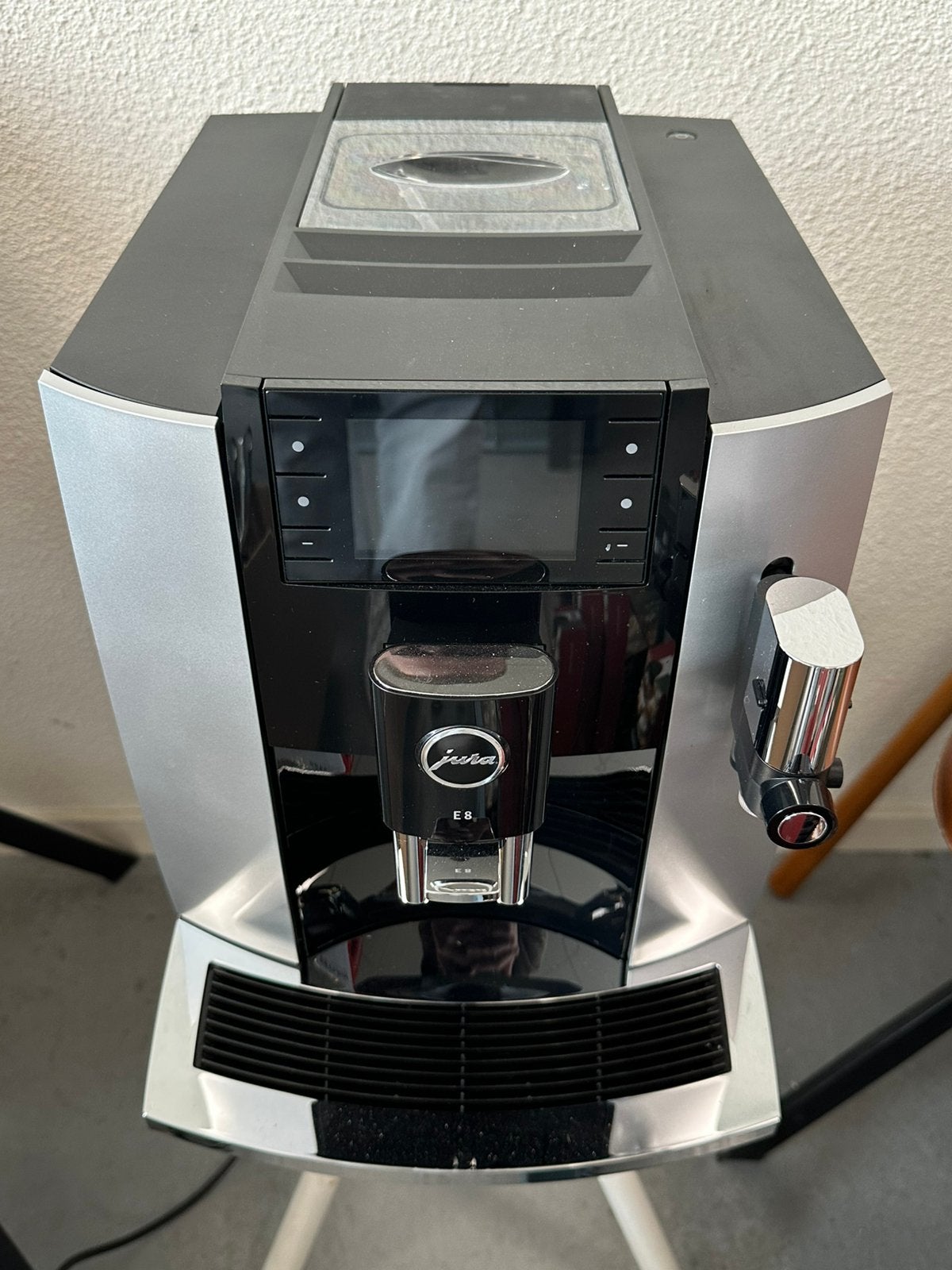 Jura E8 (EC) Platina, Witgoed en Apparatuur, Koffiezetapparaten, Ophalen of Verzenden, Zo goed als nieuw, Koffiemachine, Koffiebonen