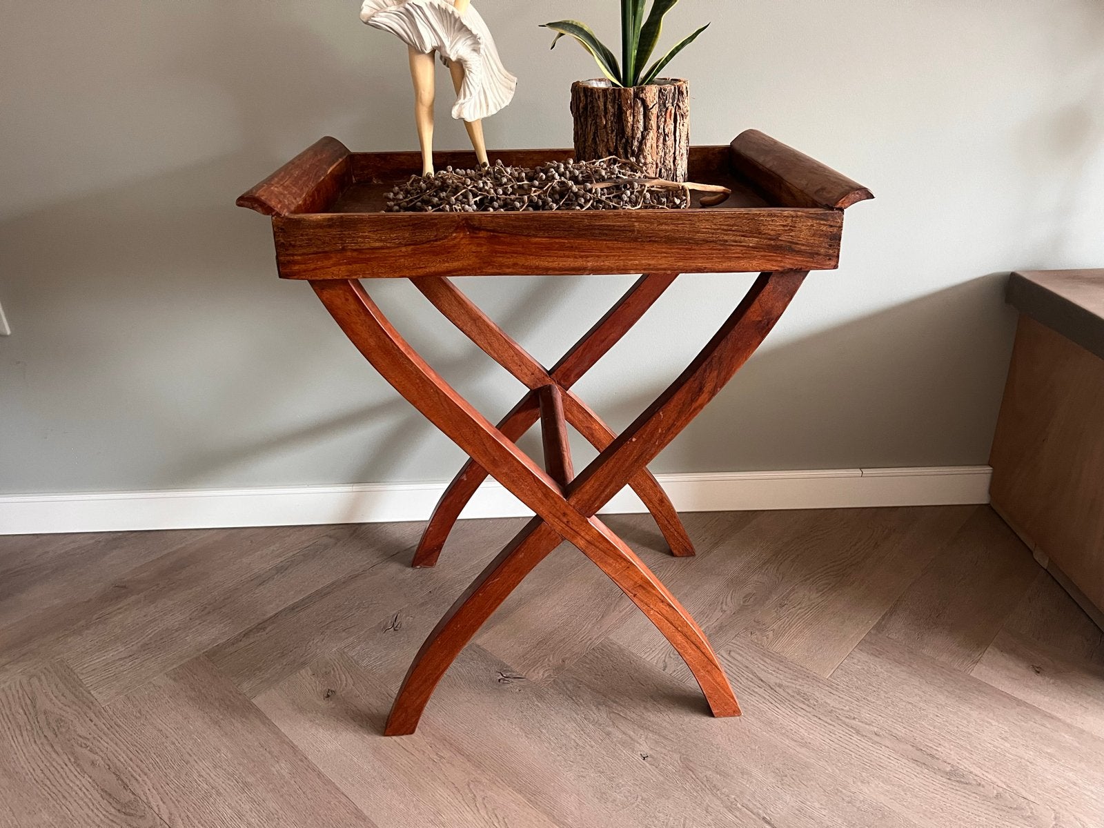 Klassieke Houten Bijzettafel / Dienbladtafel, Ophalen, Zo goed als nieuw, Rechthoekig, Hout